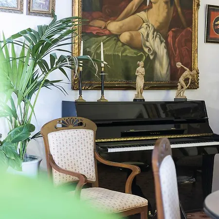 Guest house Mena